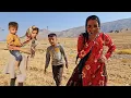 Download Lagu Collecting firewood in the mountain by Mehraban aunt and Reza Fatemeh Abbas