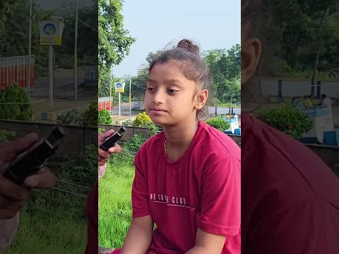 मां बेटी दोनों डांस करती है