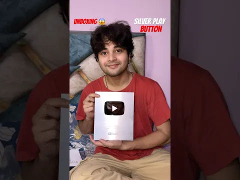 Silver play button unboxing 😱 #YouTubeCreatorAwards #silverplaybutton