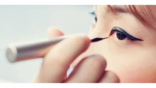tips menggunakan eyeliner dengan mudah bagi pemula