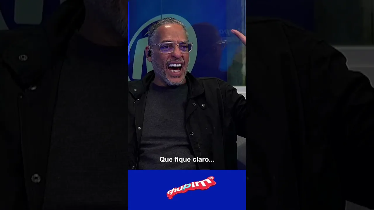 LEÃO LOBO RESPONDE QUAL O HÁBITO MAIS ESTRANHO DE UM FAMOSO