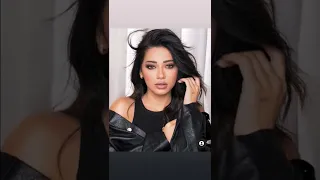 فدوة لجماله عيونه ودلاله رحومة هي كل الدلال 