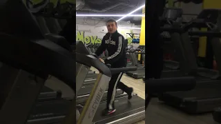 الأندية الصحية الأخطاء التي يجب تجنبها أثناء الجري على السير المتحرك د سامح صالح 