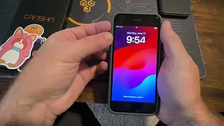 Review CANSHN Magnetic Case for iPhone SE
