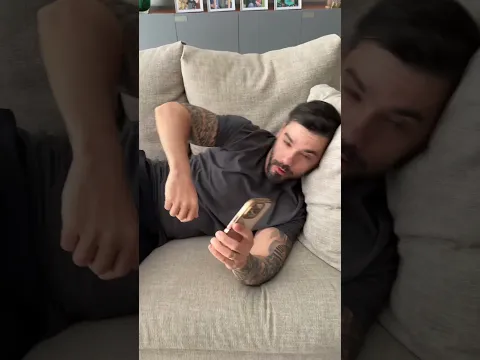Não podemos jamais dormir brigados. #casal #humor