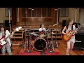 Download Lagu Sweet Child O’ Mine - The Warning ROCK BAND, - BONUS: Ale Villarreal, bassist singing Hunter