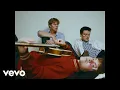 Download Lagu New Hope Club - Swimming with Sharks (Official Video)