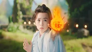 ولد قتلو عيلته قصاده فيظهرة ثعلب سحري يرتبط بجسده ويمدة بقوة خارقة من روحة حتي ينتقم لهم 