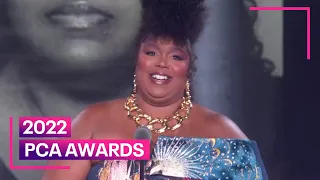 Download Lizzo Brings Out Activists \u0026 Game Changers to Accept PCAs Award | E! News MP3