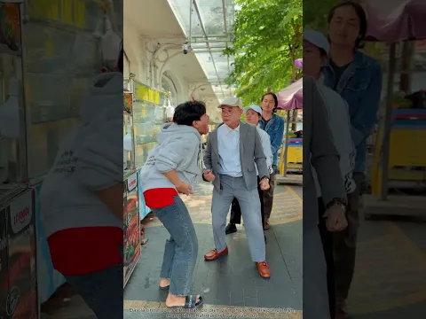 KM- The boss stood up to protect his employees [KINDNESS MAN] #kindness #respect #goodman #happy