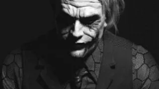 لسه شايلك جوه قلبي          كامله دندنها