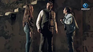 مش هتبطل ضحك مع كريم عبد العزيز وهو واقف مع سارة سلامة وحبيبها انتوا ناقصكوا مخدتين ولحاف 