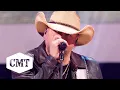 Jason Aldean Performs \