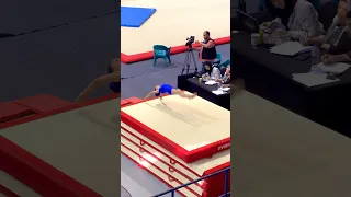 لارا وأداء متميز علي حصان القفز بطولة الجمهورية للجمباز الفني آنسات ملوك الجمباز 