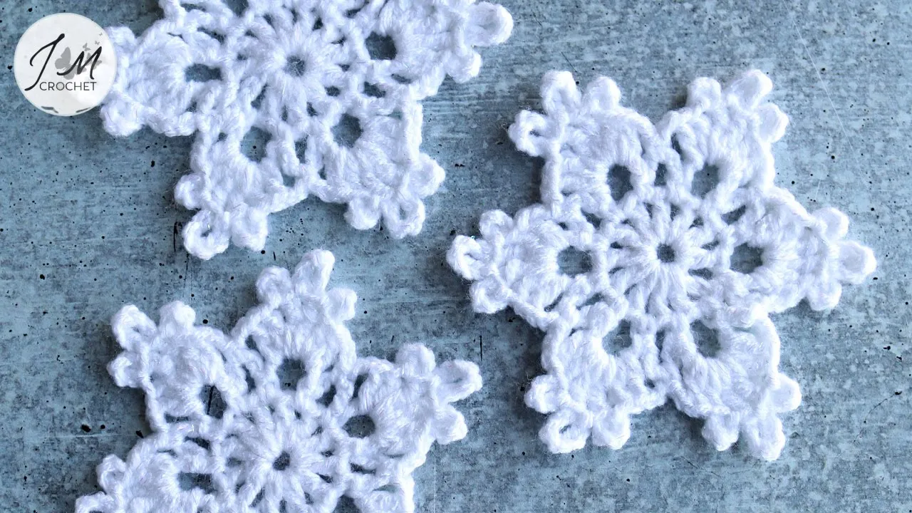 ❄️How to Crochet a Simple and Easy Snowflake