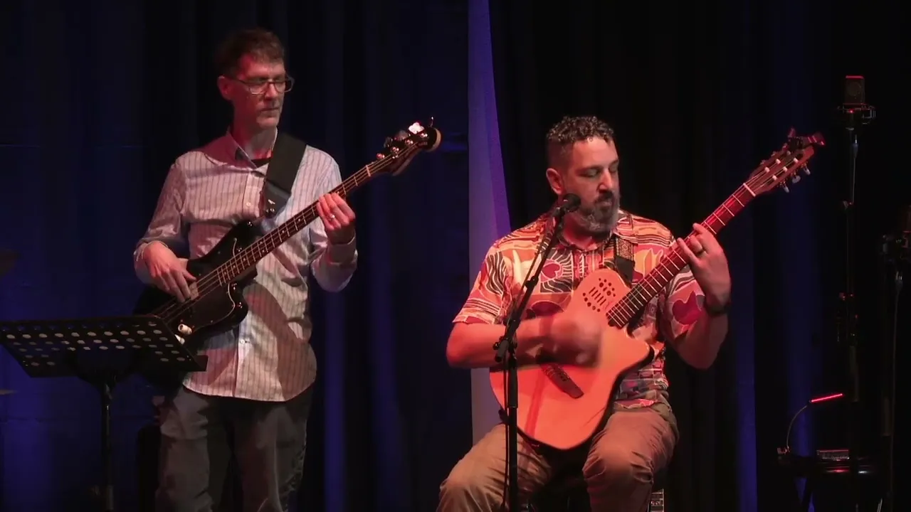 MaisCeu Trio "Era Uma Vez" live at the Martha Basset Show.