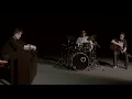 Download Lagu Vlado Kalember i Srebrna krila - Je Li Ti Žao Zbog Nas (Offical Music Video)