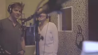 تركي ابتسامة منك تسوى العمر 