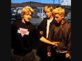 Download Lagu Green Day - She (Acoustic version)