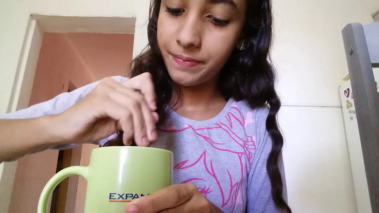 Receitas simples e fácil esse bolo de limão feito com gelatina vai te surpreender de tão delicioso =. 