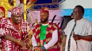 see how saheed osupa sing to praise alafin of oyo for granting seyi tinubu okanlomo of yoruba land