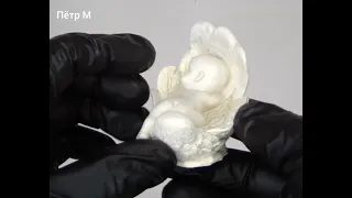 Ангел спит на крыле фигурка!