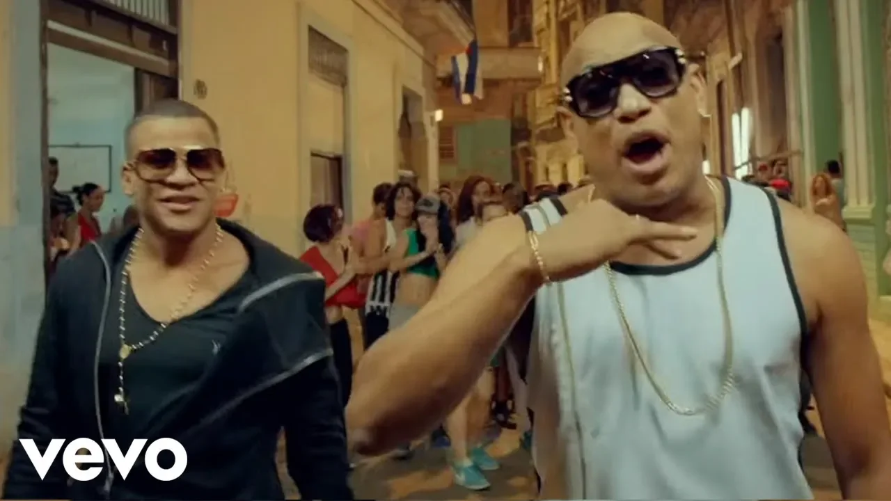 Gente de Zona - La Gozadera (Official Video) ft. Marc Anthony Gente de Zona - La Gozadera (Official Video) ft. Marc Anthony