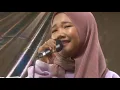 Dengan suara yg sangat merdu,Ina Permatasari mampu bikin tuan rumah naik k.panggung untuk nyawer.