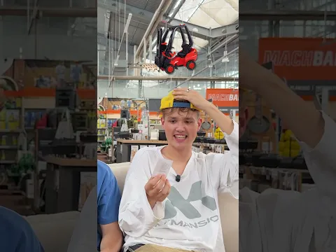 @HeyMoritz ist ein GABELSTAPLER?! 💀🏗️