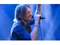 How old is Keith Urban what s his net worth