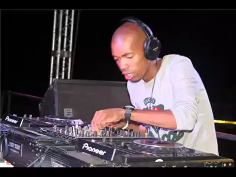 Download MP3 Metro FM 's Urban Beat Guest Mix By DukeSoul 2015   from YouTube