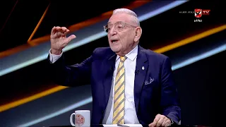 لو أكاذيبك موج عالى ف سفينة الاهلى لا يغرقها الاكاذيب     المنيسي والقيعي في مقدمة قوية   ملك وكتابة دندنها