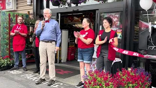 Bruce Davis at Junction Hardware grand reopening