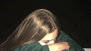 اغ نية   فبدأت رواياتي الاولى  بطيء  دندنها