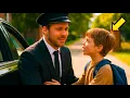 Download Lagu ZAKENMAN VERMOMT ZICH ALS CHAUFFEUR EN HAALT ZIJN ZOON OP VAN SCHOOL… MAAR HUILT OM ZIJN WOORDEN