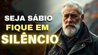 DEUS TEM MOMENTOS EM QUE NOS ESCONDE PARA NOS PREPARAR: SILÊNCIO NÃO SIGNIFICA AUSÊNCIA