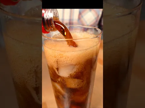 Keep Fizzy Cola From Fading With One Squeeze Pt 2!🥤 #shorts #fizzy #soda #lifehack