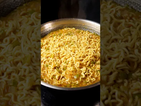Viral Spicy Maggi Recipe #asmr #asmrsounds #viral #maggi #youtubeshorts #shortvideo #trending #food
