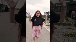 Policeman Eva Simons 