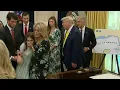 Download Lagu Trump's press interaction cut short after girl faints in Oval Office | AFP