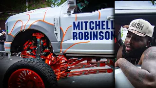 Mitchell Robinson Brought His Own Truck To The Parade 😆🏆