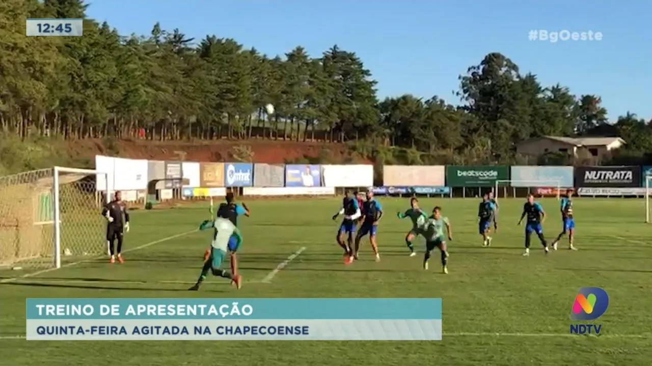 Treino e apresentação: Quinta-feira agitada na Chapecoense