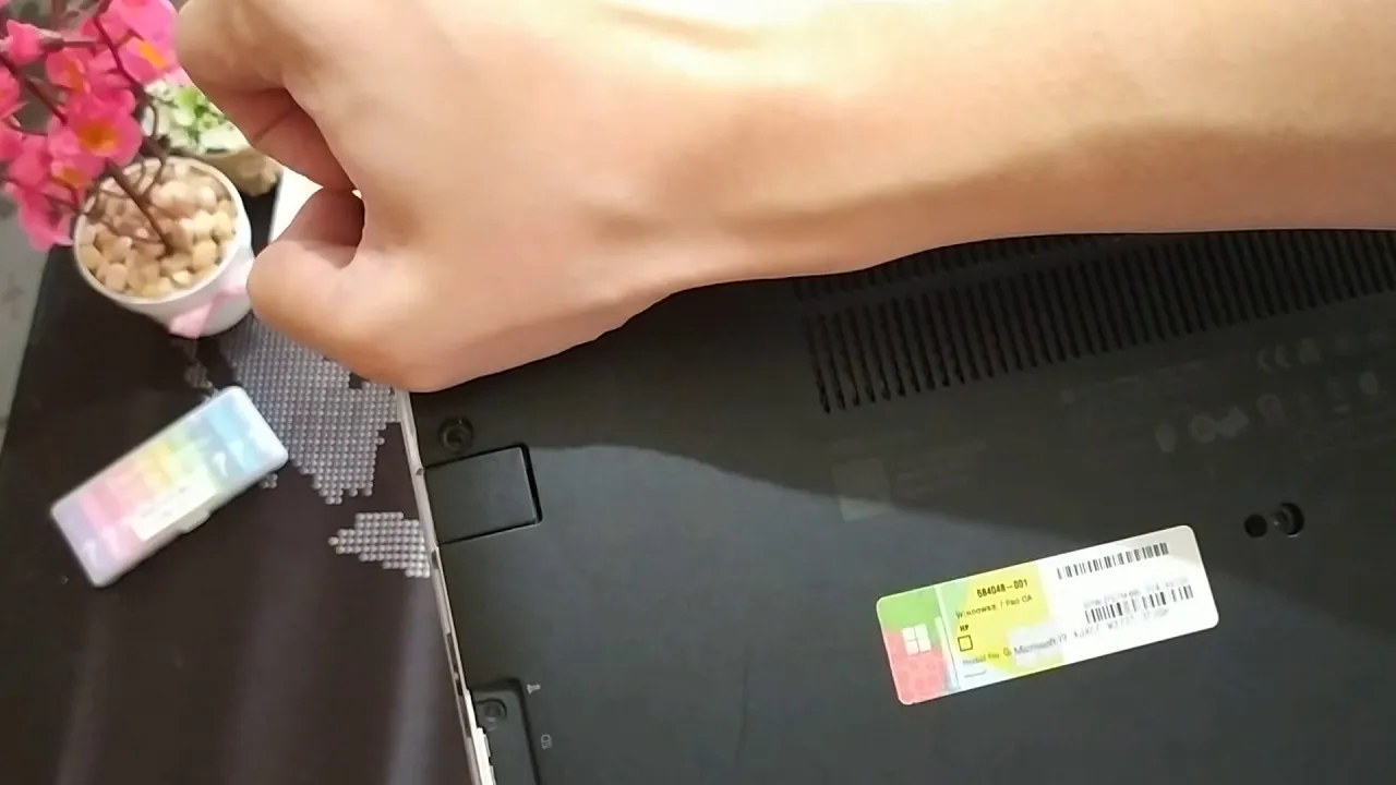 How to Tear Down & Upgrade an HP EliteBook 840/850 G3 Laptop RAM & SSD. 