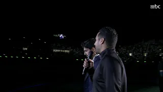 ياسر القحطاني يوجه كلمه لجمهوره ولعائلته التي تحضر لأول مرة بشكل كامل في الملعب دندنها