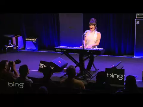 Download MP3 Beth Hart - Caught Out In The Rain (Bing Lounge)