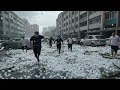 Download Lagu Badai Tiongkok melumpuhkan Beijing! Angin berkekuatan 10 melanda dan hujan es menghancurkan mobil...