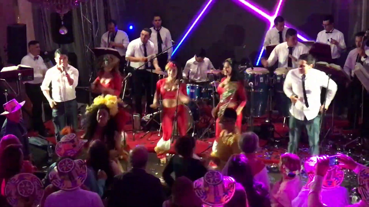 Guayaba Orquesta - Show Cumbia (En Vivo)