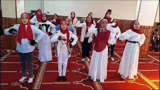 أنشودة نقول لك مبارك بالحركات  مكتب دار السلام في حفل ختم  معاذ  عبدالرحمن  سلمى  أسماء  لولان   دندنها