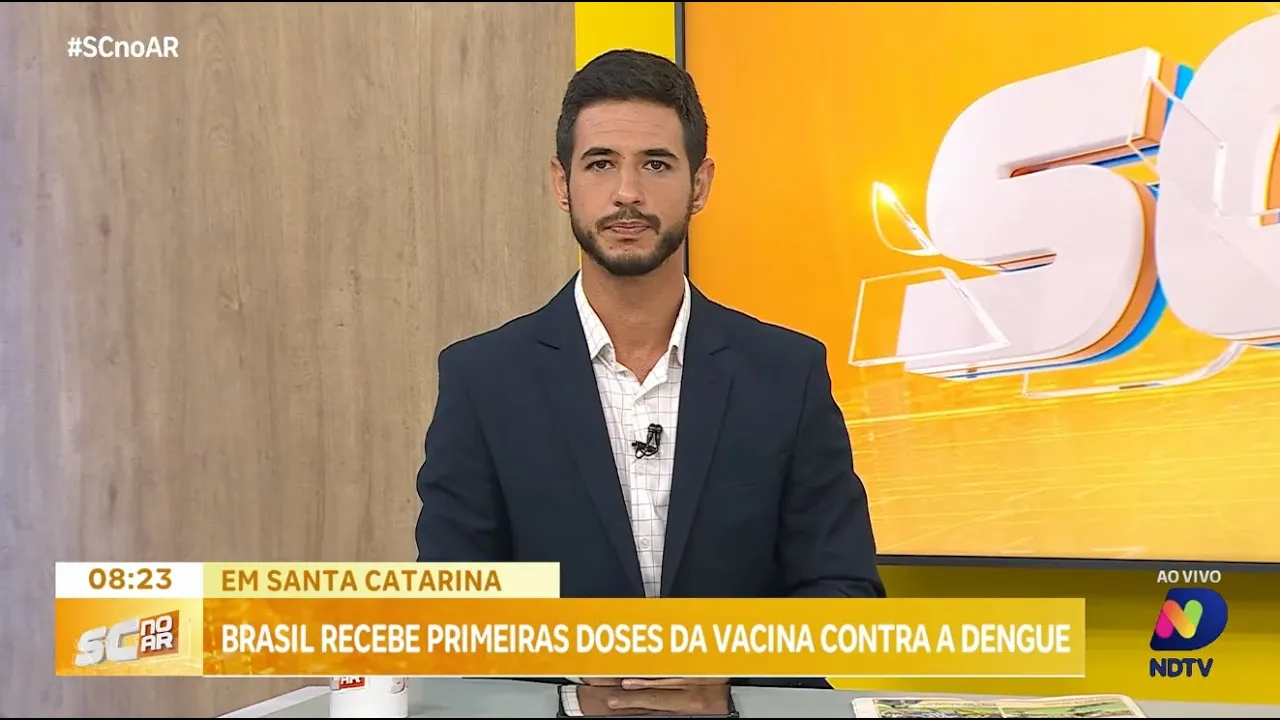 Brasil recebe primeiras doses da vacina contra a dengue