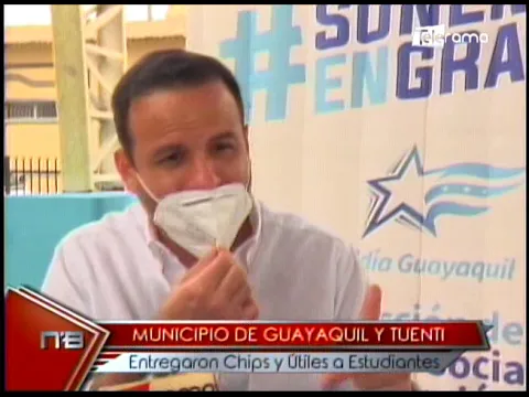 Municipio de Guayaquil y Tuenti entregaron Chips y Útiles a Estudiantes